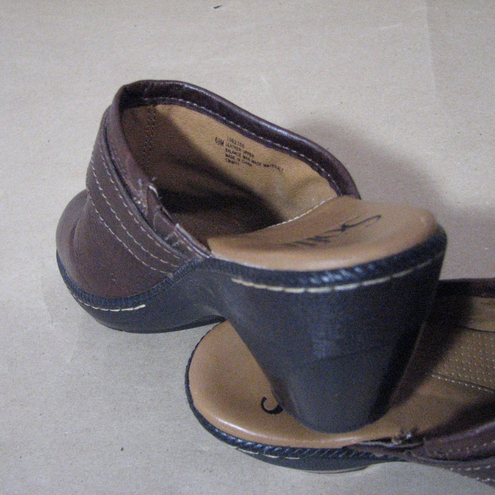 Sofft Brown Leather Mules 1062700 EUC Women's Size 6 1/2M 6.5 Slip On - Picture 7 of 8